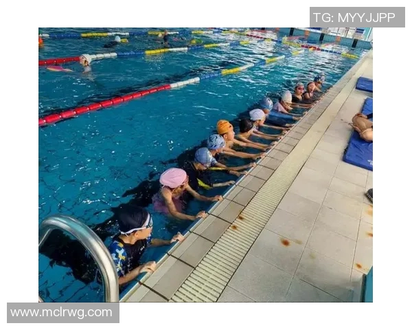 提升游泳技巧，掌握四大泳姿，全面提高体能与水中自信的专业课程介绍